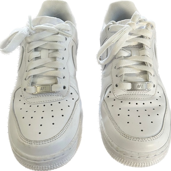 Nike Shoes - Nike Air Force 1